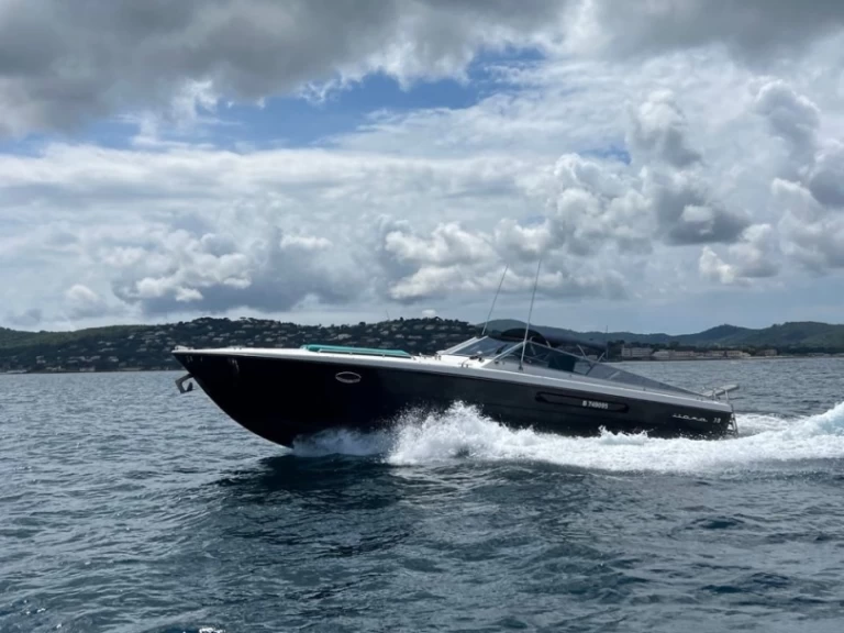 Alquiler Yate de lujo en Port Grimaud - Itama 38