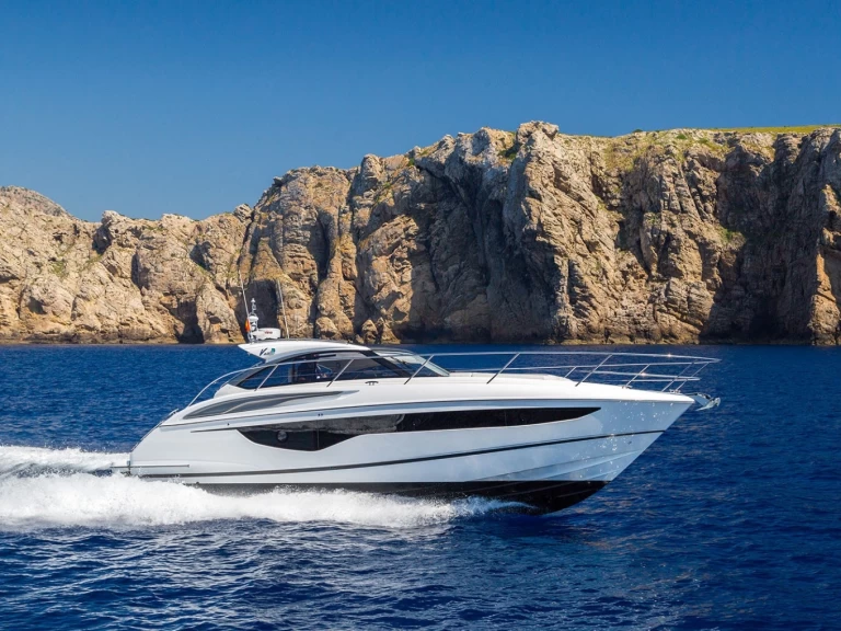 Alquiler de embarcaciones Princess Princess V40 enPort Grimaud en Samboat