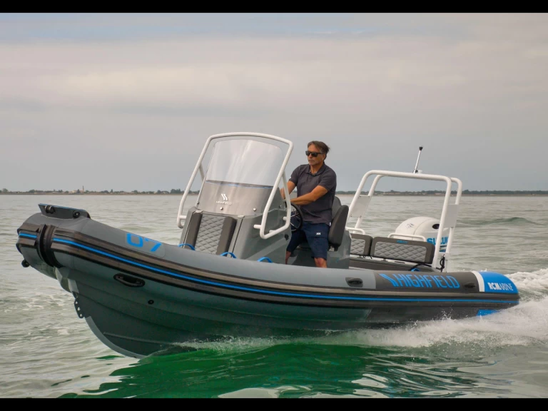 Alquiler de embarcaciones Highfield Patrol 660 enLa Rochelle en Samboat