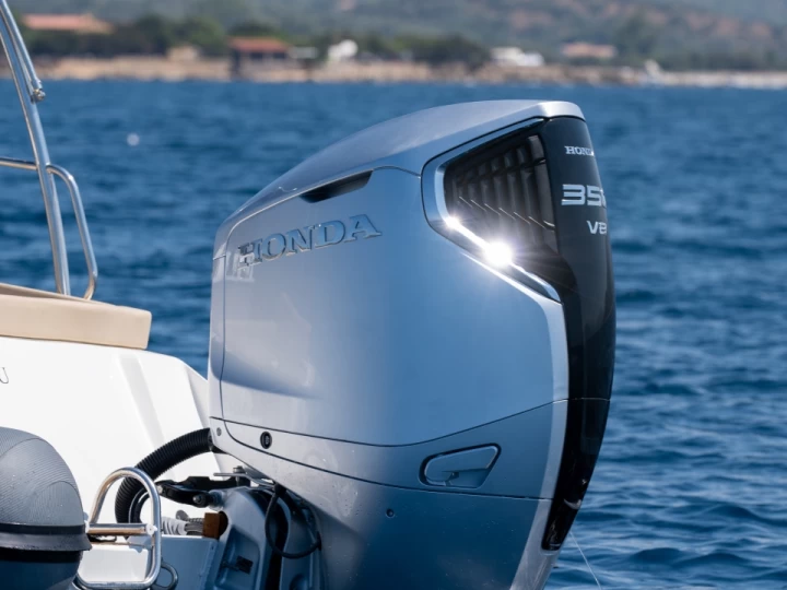 Neumática para alquilar Porto Pollo al mejor precio