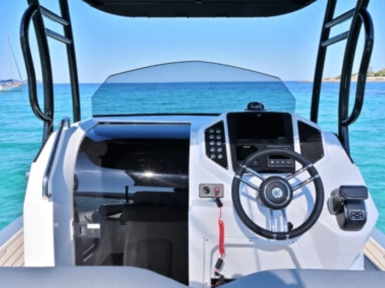 Neumática para alquilar Porto Pollo al mejor precio