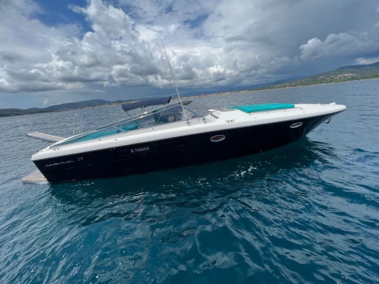 Alquiler de embarcaciones Itama 38 enPort Grimaud en Samboat