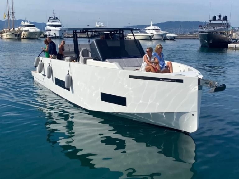 Alquiler de embarcaciones DE ANTONIO Yachts De Antonio D42 Open enPort Grimaud en Samboat