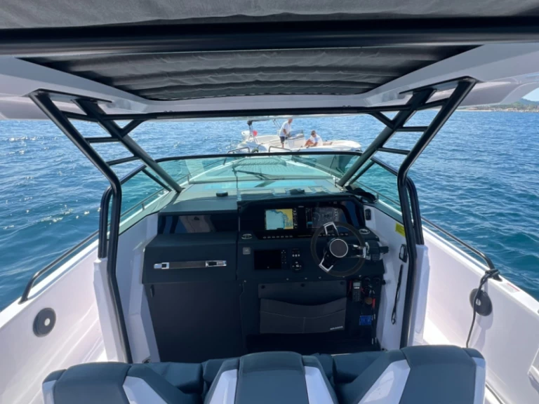 Alquiler Yate de lujo Axopar con o sin  título de navegación