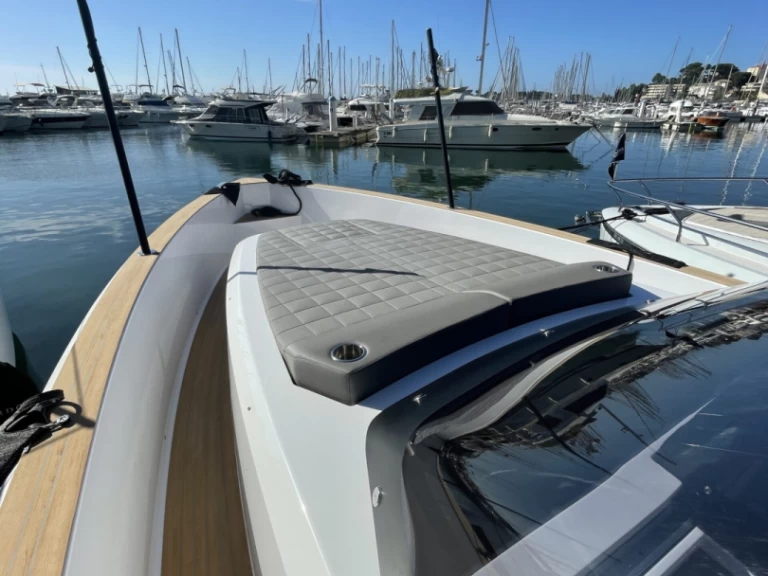 Alquiler de Pardo Yachts Pardo 38 en Bandol