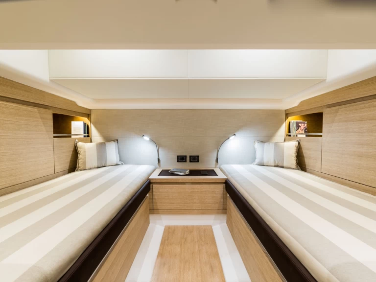 Pardo Yachts Pardo 43 de alquiler a Port Grimaud