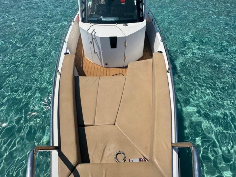 Alquiler de Lancha, con o sin patrón Axopar 28 T-TOP Can Picafort