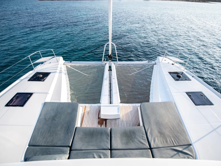 Alquiler Catamarán Lagoon con o sin  título de navegación