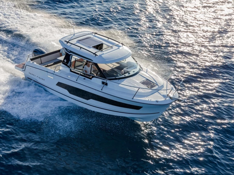 Alquiler de Jeanneau Merry fisher 795 S2 en Saint-Raphaël