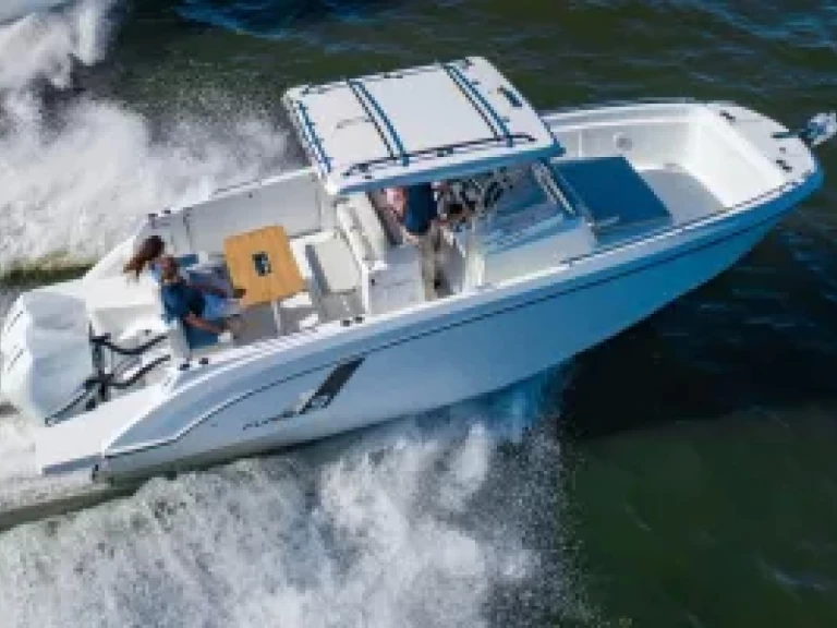 Alquiler de barcos Saint-Raphaël barato de Flyer 9