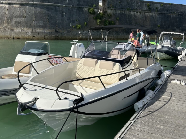 Quicksilver 705 Open de alquiler a Saint-Martin-de-Ré