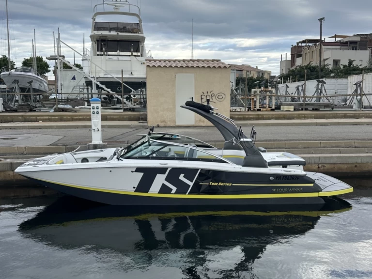 Four Winns TS 222 de alquiler a Gruissan