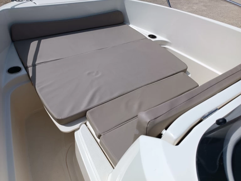 Quicksilver Activ 605 Open de alquiler a Aix-les-Bains