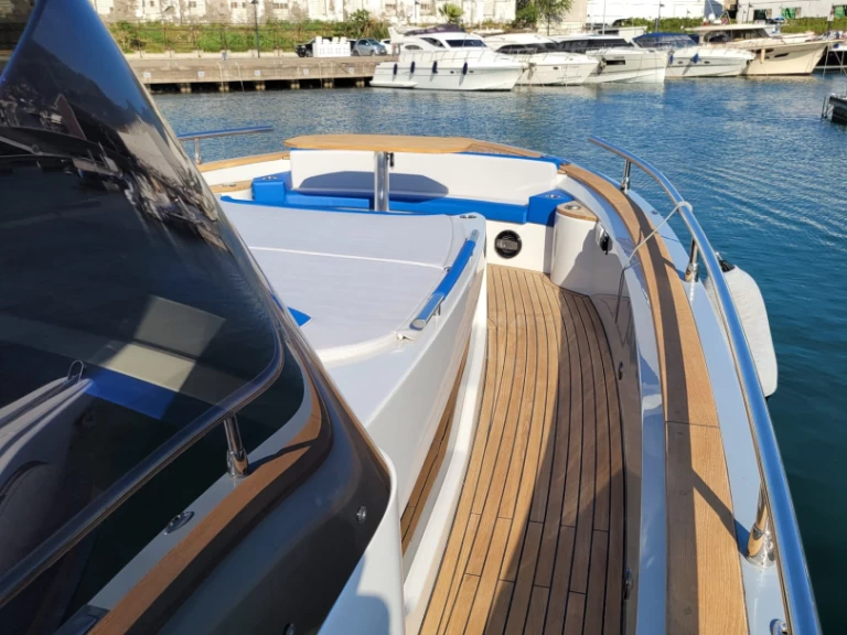 Alquiler de italyure SPORT 38  en Sorrento