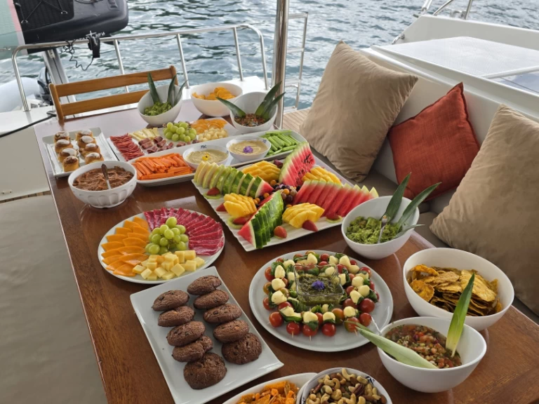 Alquiler de Fountaine Pajot Helia 44 en Bahía Culebra