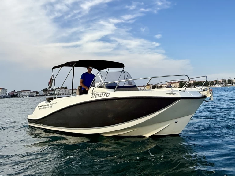 Alquiler de Lancha, con o sin patrón Quicksilver Poreč