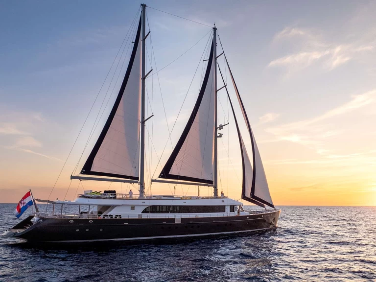 Alquiler de barcos Croacia barato de Dalmatino