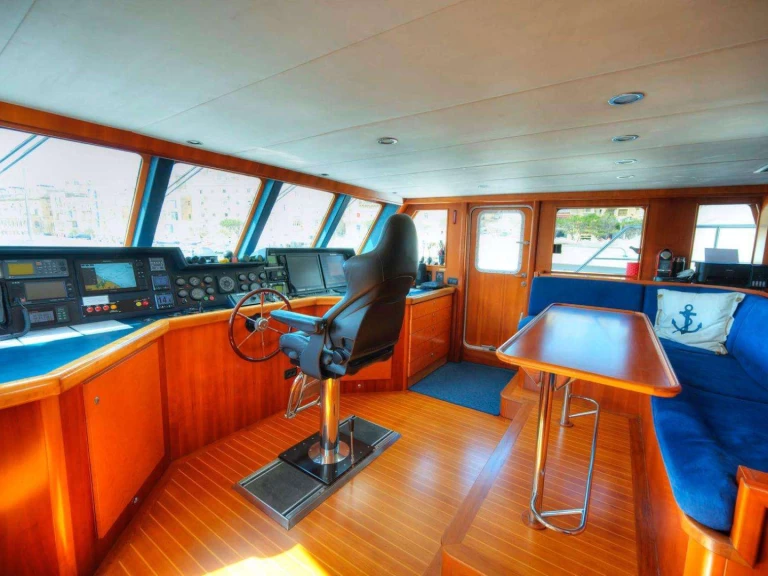 Alquiler de barcos Valletta barato de VOYAGER