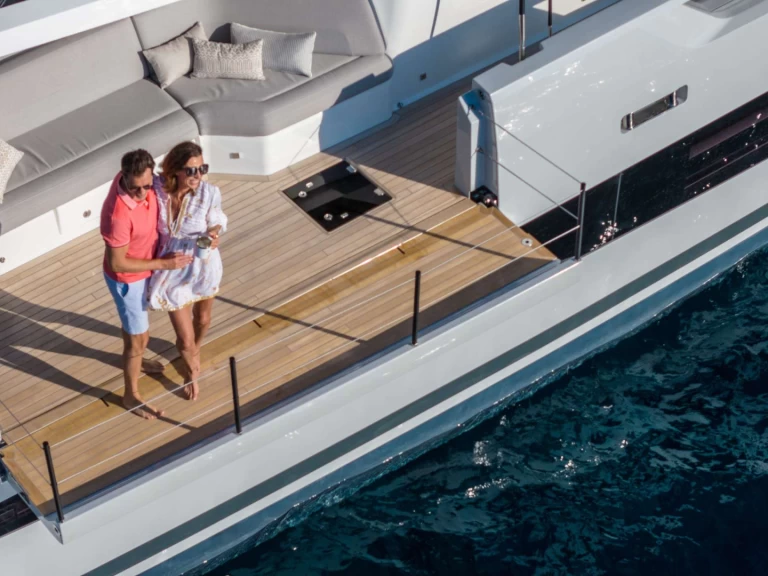 Alquiler de Yate de lujo, con o sin patrón Fountaine Pajot Atenas