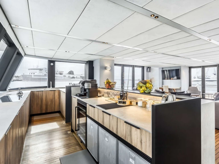 Sunreef MIDORI de alquiler a Nassau