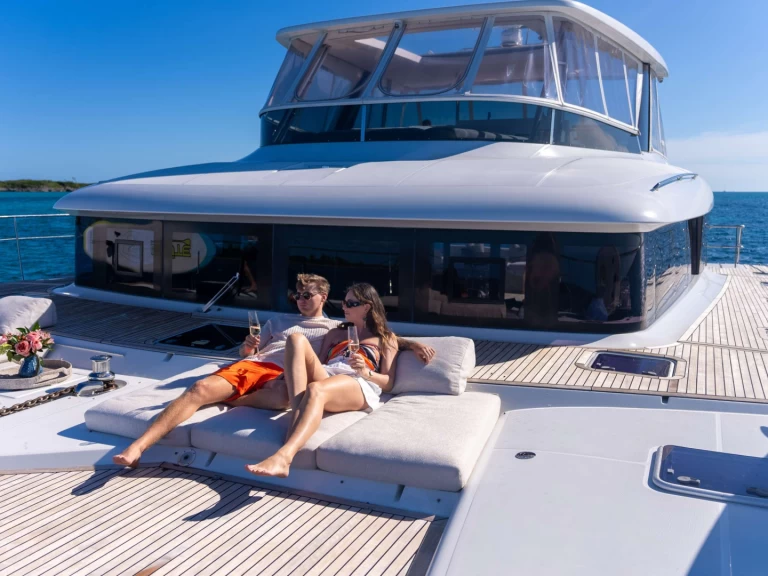 Alquiler de embarcaciones Lagoon Playtime enNassau en Samboat