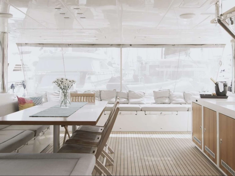 Lagoon BLUE DESTINY de alquiler a Palermo