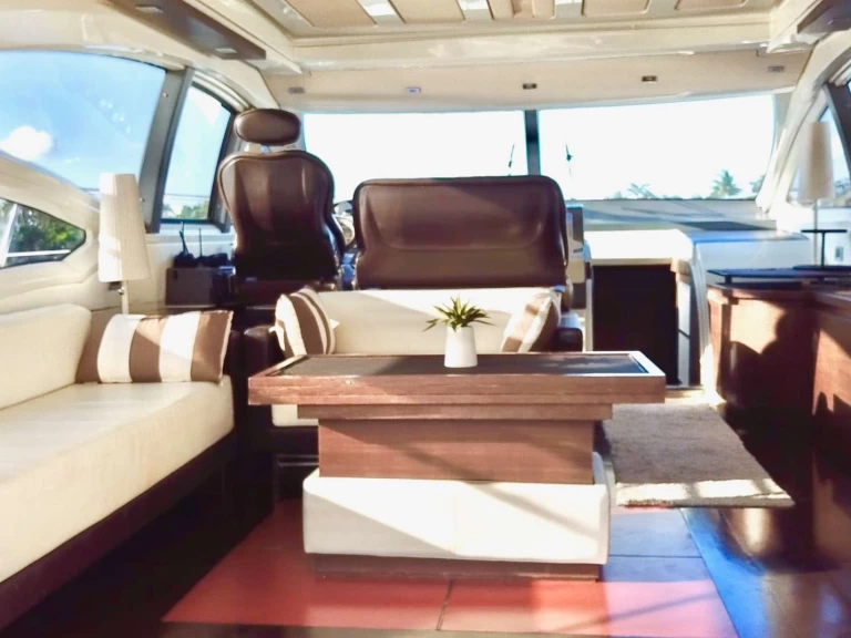 Alquiler de embarcaciones Azimut Warren Kelly enMiami Beach en Samboat