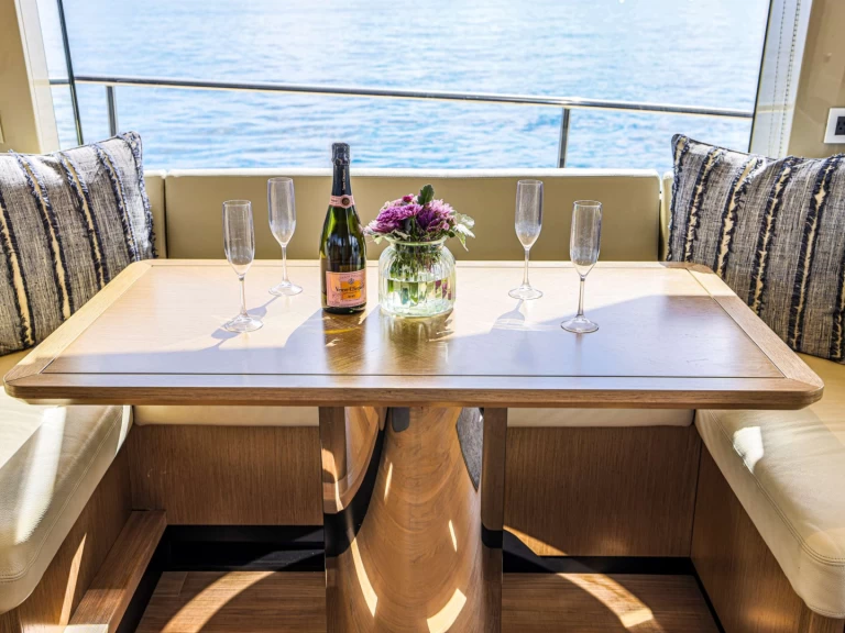 Absolute ZENITH de alquiler a Palm Beach