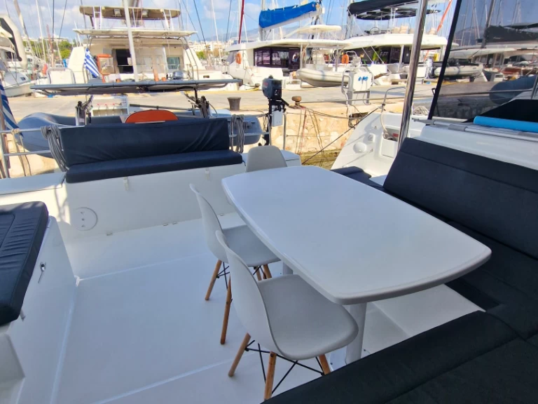 Alquiler de embarcaciones Lagoon Lagoon 40 enÁlimos en Samboat