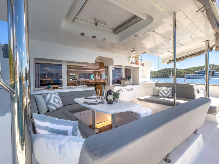 Alquiler de Yate de lujo, con o sin patrón Lagoon Islas Vírgenes Británicas