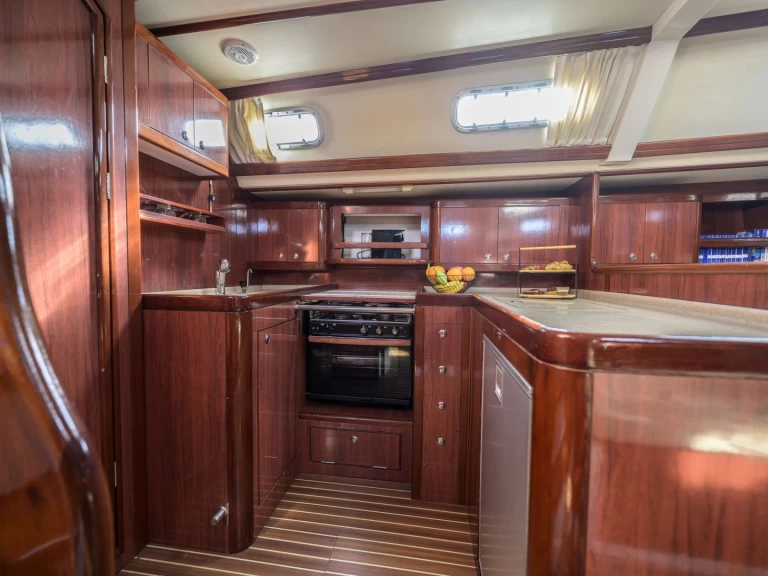 Alquiler Atenas - Ocean Yachts MYTHOS en SamBoat