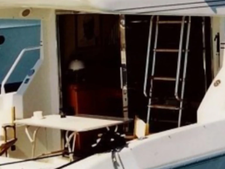 Alquiler de Raffaelli Tempest fly 43 en Siracusa