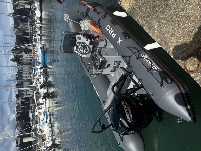 3D Tender 3D Tender 535 de alquiler a Sanary-sur-Mer