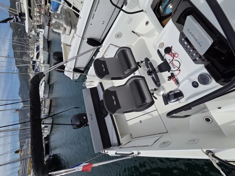 Alquiler de barcos Toulon barato de Flyer Serie 8