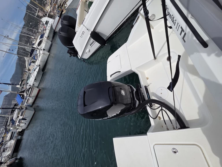 Alquiler de Lancha, con o sin patrón Bénéteau Toulon