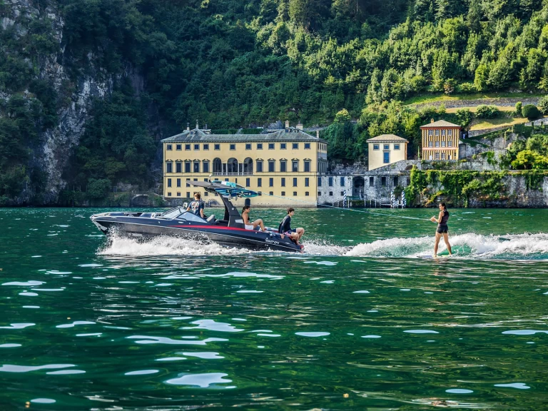 Lancha para alquilar Como (Ciudad) al mejor precio
