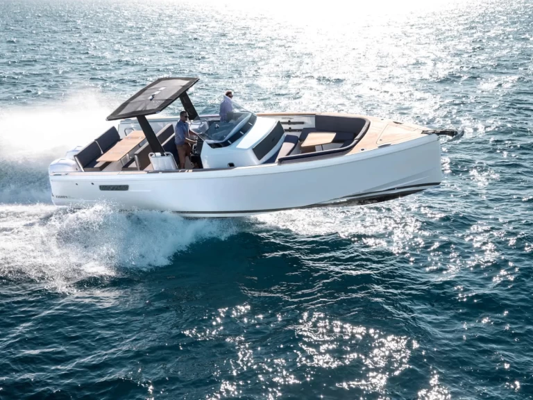 Alquiler de embarcaciones Pardo Yachts 36 enGolfe-Juan en Samboat