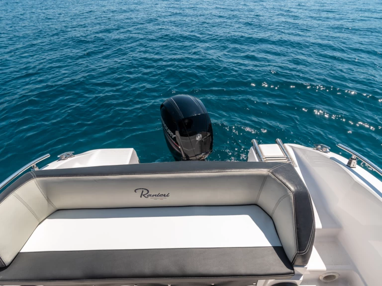 Alquiler de barcos Trogir barato de Voyager 21