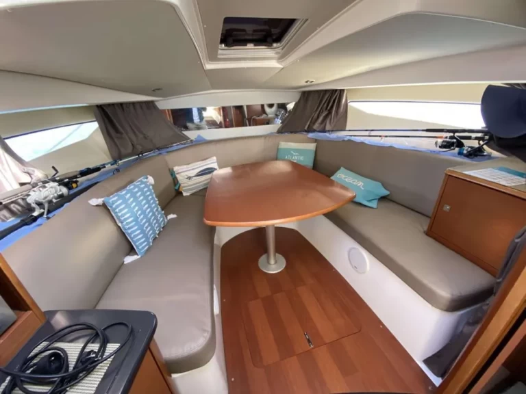 Alquiler Lancha Jeanneau con o sin  título de navegación