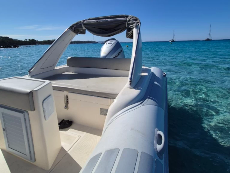 Neumática para alquilar Hyères al mejor precio