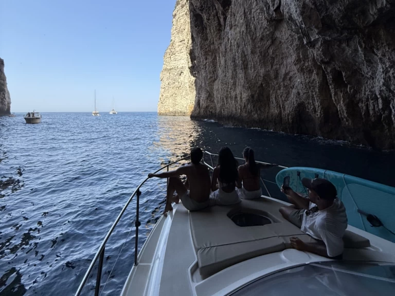 Alquiler de Gobbi Gobbi 345 SC en Benitses Marina