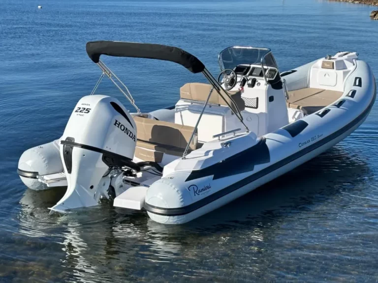 Alquiler Neumática Ranieri con o sin  título de navegación