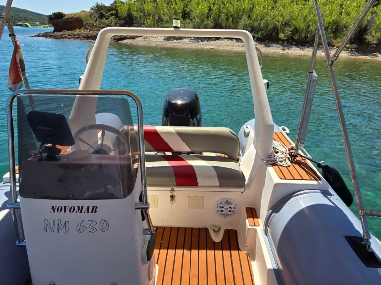 Alquiler de barcos Novalja barato de NM630