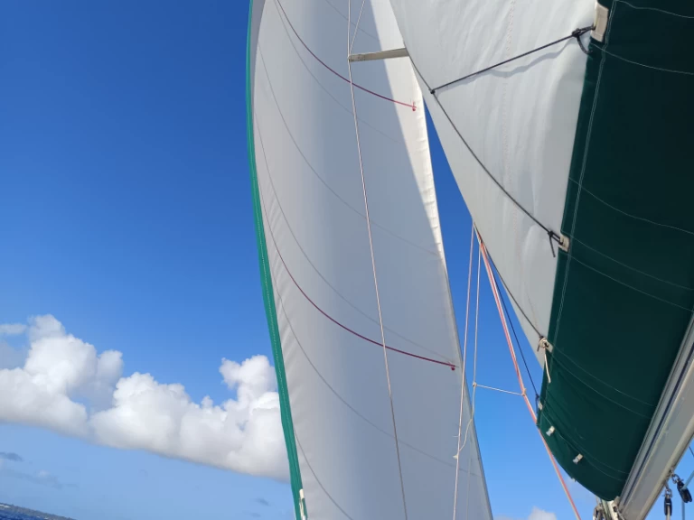 Velero para alquilar Saint-François al mejor precio