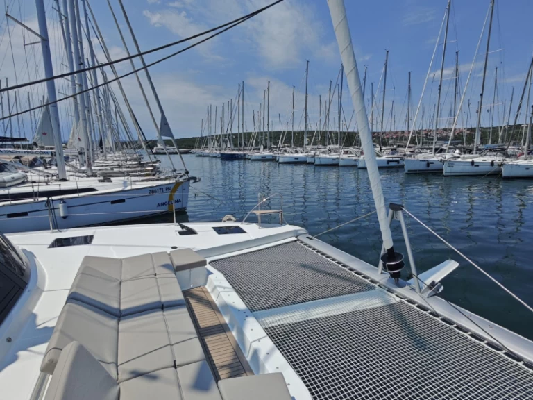 Alquiler de Fountaine Pajot Elba 45 en Punat