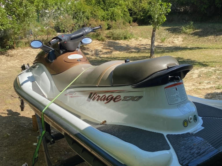 Alquiler de embarcaciones Polaris VIRAGE TXI enAix-en-Provence en Samboat