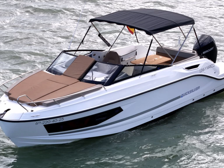 Alquiler de barcos Altea barato de Activ 755 Cruiser