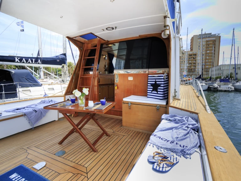 Alquiler de embarcaciones Stella Maris STELVIO CS287/D enCagliari Port en Samboat