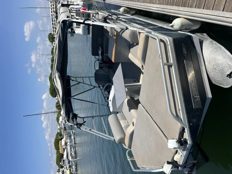 Lancha para alquilar Port-Camargue al mejor precio