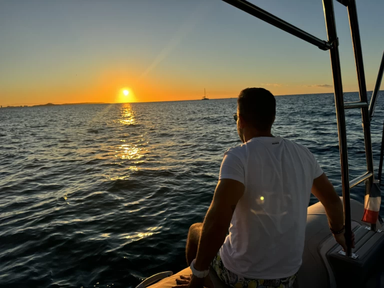 Alquiler San Martín - 3D Tender Lux 655 en SamBoat